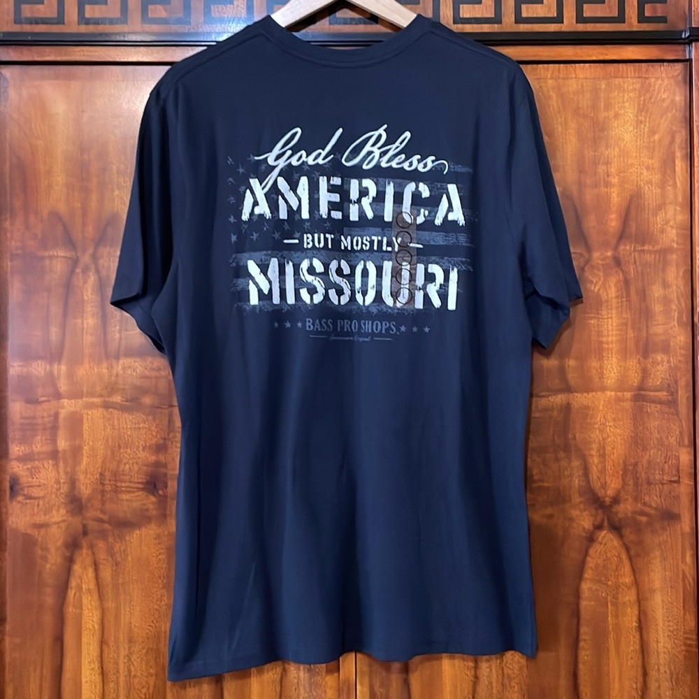 Bass Pro Shops Graphic T-Shirt Mens Large Gray Fishing Logo Tee 100% Cotton NWT